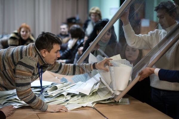 El Ministerio de Interior de Ucrania inicia investigación por falsificación electoral - Sputnik Mundo