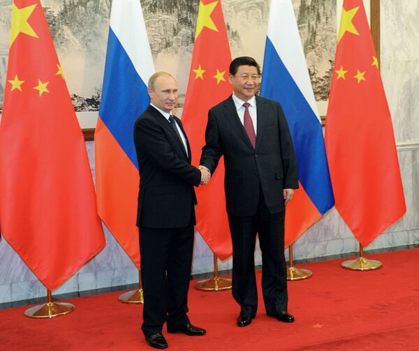 Vladímir Putin, presidente de Rusia y su homólogo chino, Xi Jinping - Sputnik Mundo