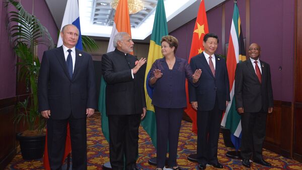 Líderes de los BRICS, Vladímir Putin, Narendra Modi, Dilma Rousseff, Xi Jinping y Jacob Zuma - Sputnik Mundo