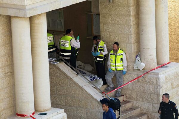 Seis muertos y ocho heridos en un ataque en una sinagoga de Jerusalén - Sputnik Mundo
