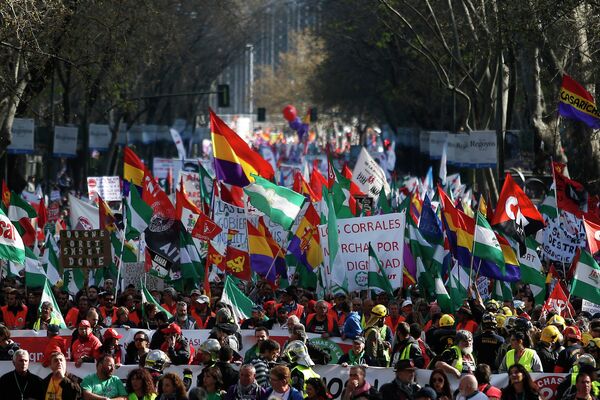 Las Marchas de la Dignidad vuelven a salir a la calle para pedir pan, trabajo y techo - Sputnik Mundo