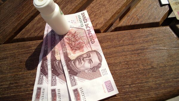 Desarticulada una mafia que falsificaba billetes de 500 pesos en México - Sputnik Mundo