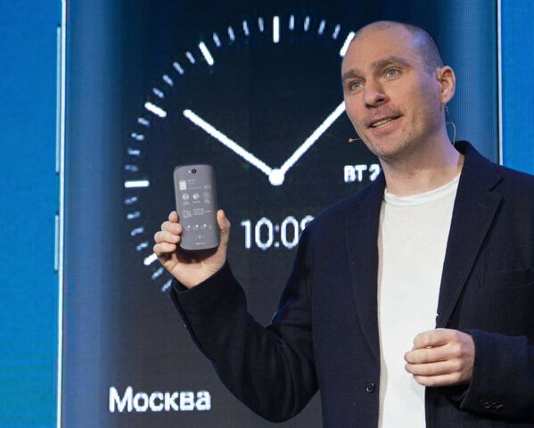 Presentación del YotaPhone 2 en Rusia - Sputnik Mundo