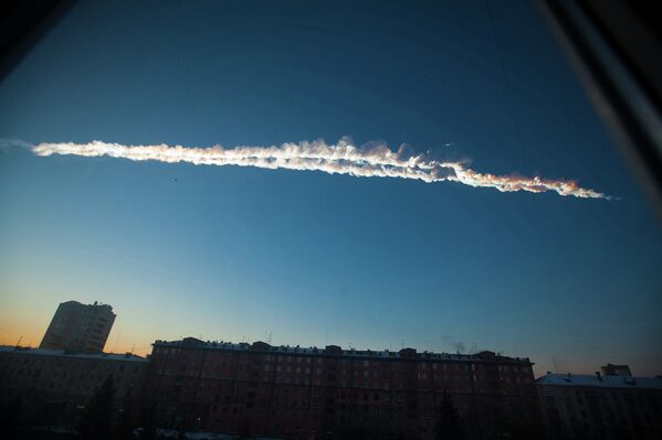 MChS de Rusia declara la guerra a los asteroides - Sputnik Mundo