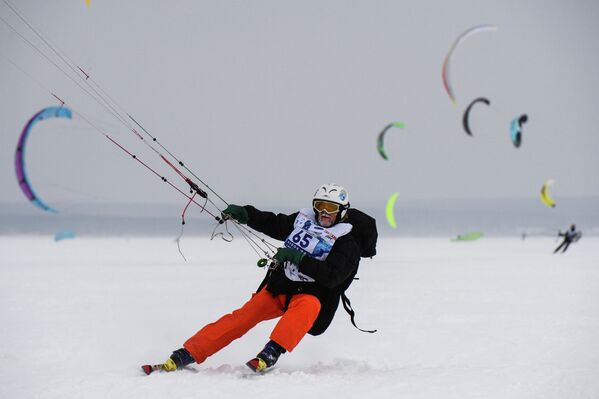 Campeonato abierto de snowkite por la Copa de Siberia - Sputnik Mundo